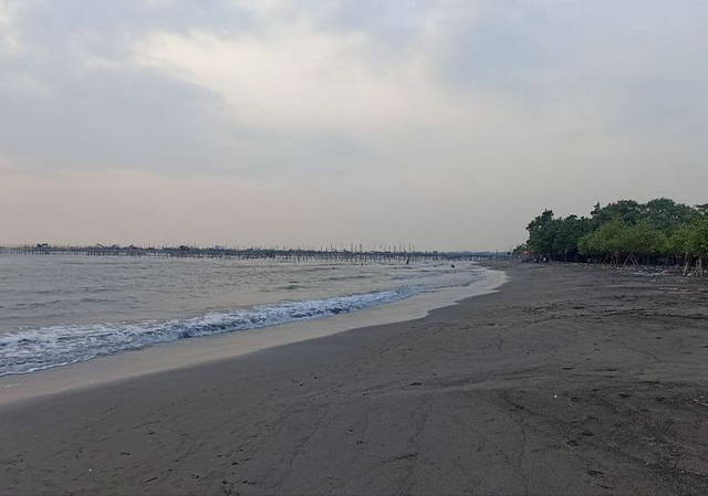 pantai tanjung pasir tangerang