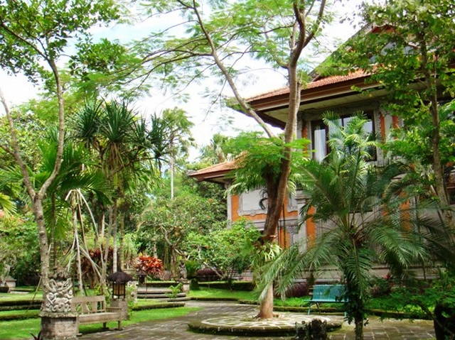 agung rai museum ubud