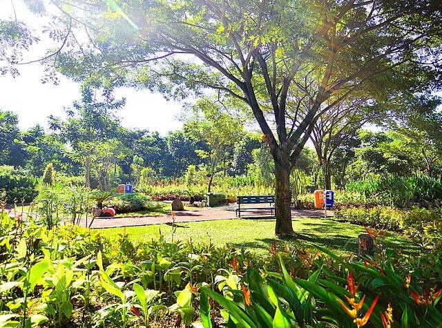 taman harmoni surabaya
