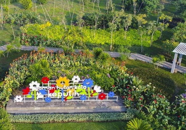 Taman Harmoni Keputih Surabaya